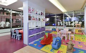 สาทร วิสต้า – กรุงเทพฯ- แมริออท เอ็คเซ็คคิวทีฟ อพาร์ทเม้นท์